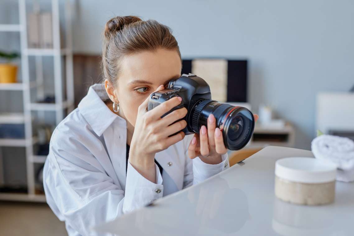 woman-doing-product-photography-2022-10-05-17-50-44-utc-2
